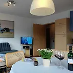 J Strandstr 28-30b