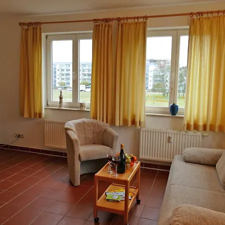 J Strandstr 28-30b Apartmán *