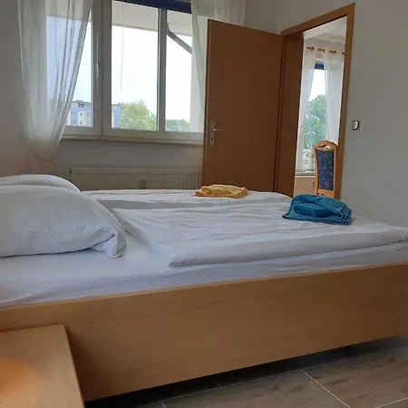 J Strandstr 28-30b Apartmán