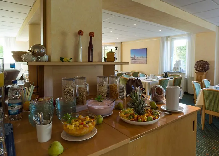 J Strandstr 28-30b * Karlshagen